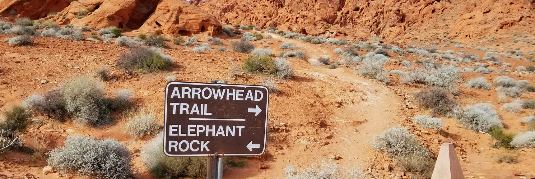 East Entrance to Elephant Rock Loop in Valley of Fire State Park, Nevada Slide