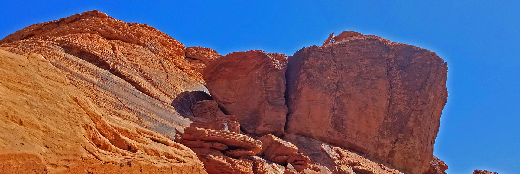 Wandering Among Towering Red Rock Cliffs | Little Red Rock Las Vegas, Nevada, Near La Madre Mountains Wilderness