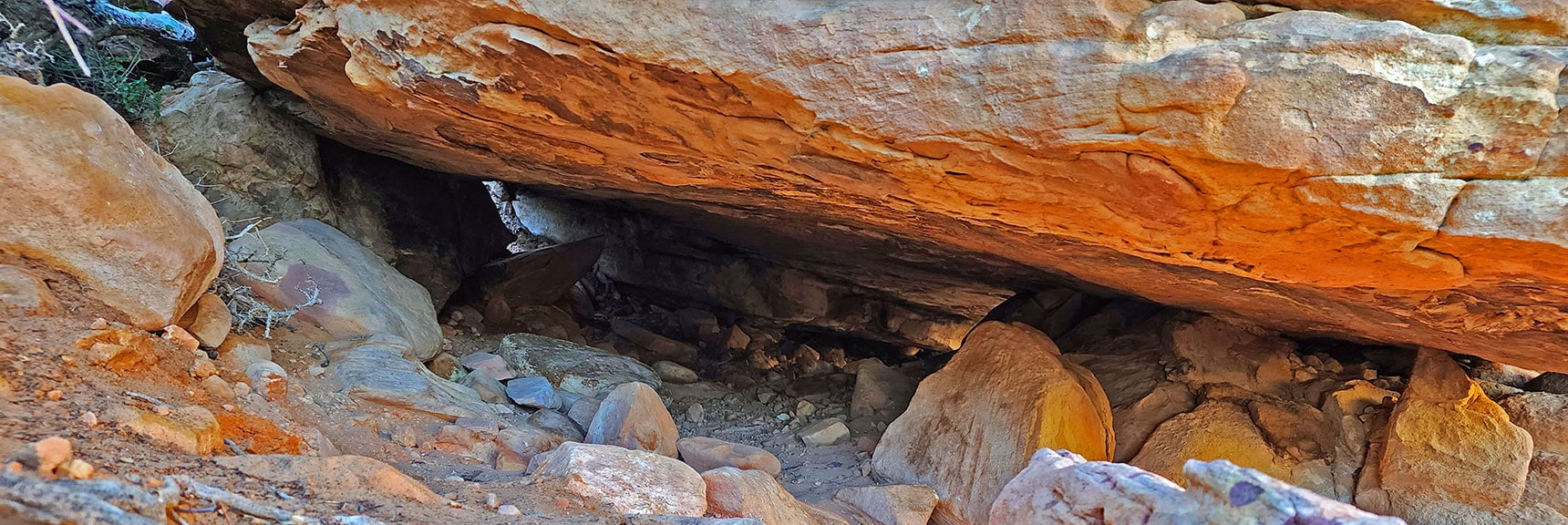 Possible Native American Dwelling Shields from Heat and Cold | Willow Spring Loop, Petroglyph Canyon, Lost Creek Canyon | Red Rock Canyon National Conservation Area, Nevada