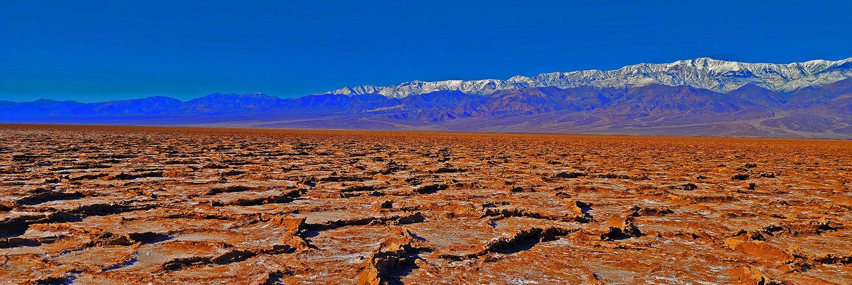 Cool Geometric Shapes Midway Along. Missing Sharp Ridges is Like Running on Railroad Ties | Death Valley Crossing | Death Valley National Park, California | David Smith | LasVegasAreaTrails.com