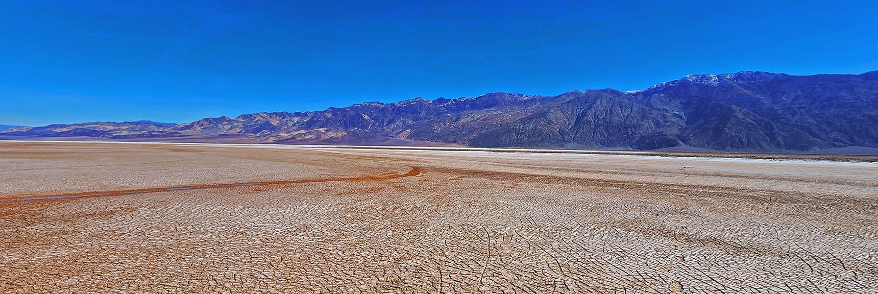 View Northeast. Stream Channels Throughout These Mid-Valley Mud Flats | Death Valley Crossing | Death Valley National Park, California | David Smith | LasVegasAreaTrails.com