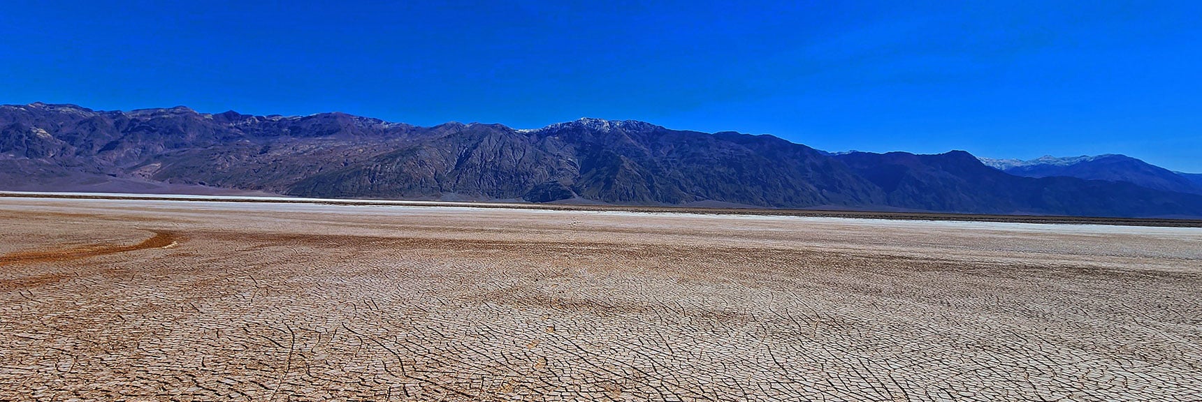 View East Toward Black Mountains from Mid Valley | Death Valley Crossing | Death Valley National Park, California | David Smith | LasVegasAreaTrails.com