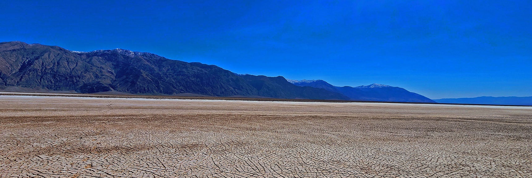 View Southeast from Mid Valley. Total Solitude Out Here. | Death Valley Crossing | Death Valley National Park, California | David Smith | LasVegasAreaTrails.com