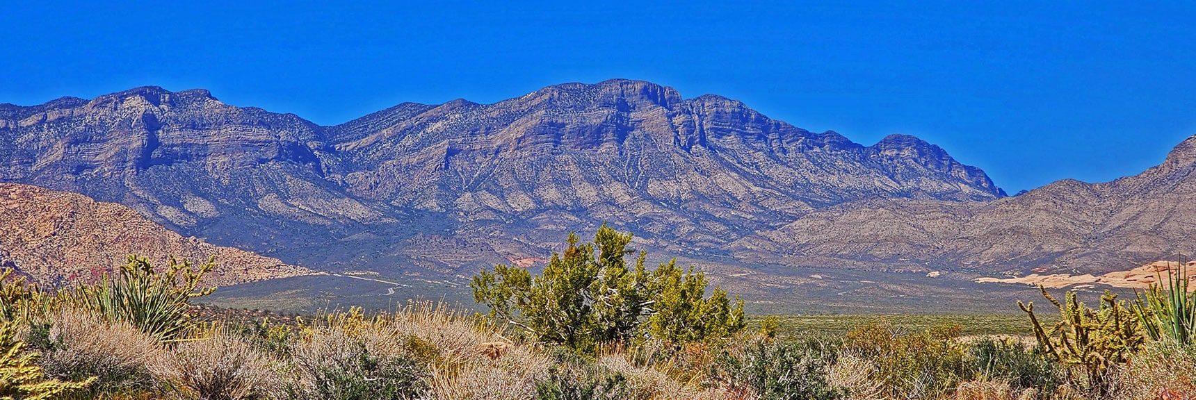 La Madre Cliffs on North End of Red Rock Canyon | Juniper Canyon | Red Rock Canyon National Conservation Area, Nevada | David Smith | LasVegasAreaTrails.com