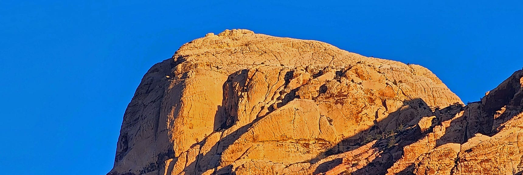 Close-up of Bridge Mt. Summit | Knoll Trail | Red Rock Canyon National Conservation Area, Nevada | David Smith | LasVegasAreaTrails.com