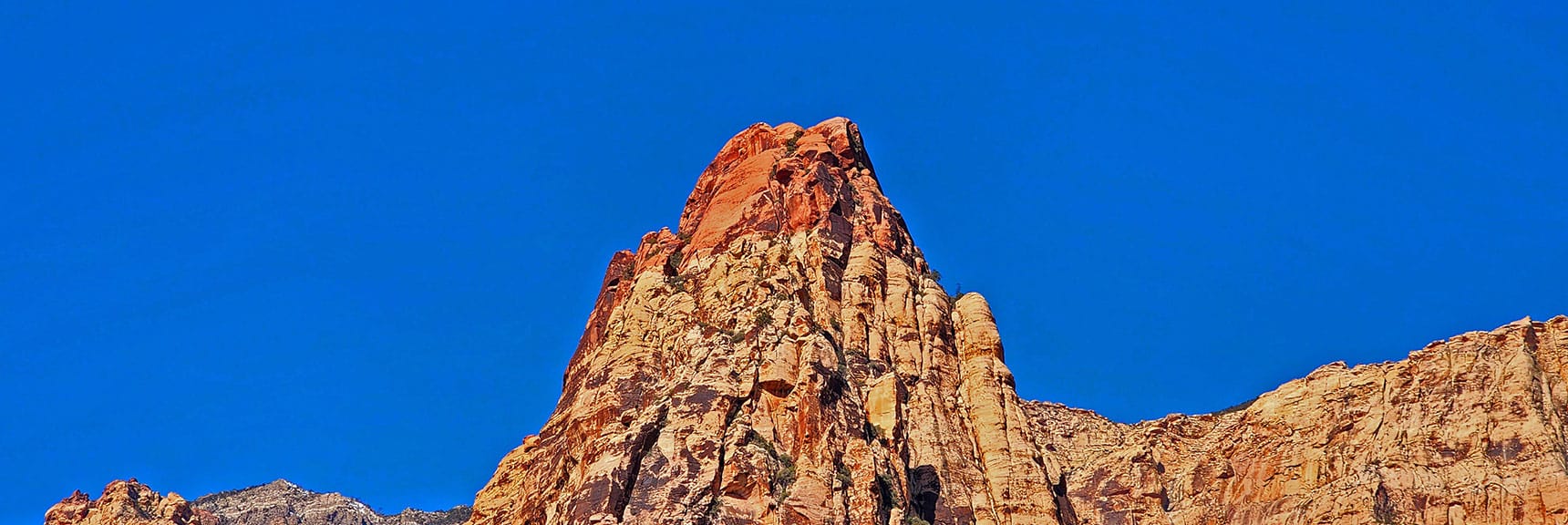 Mescalito Pyramid Summit | Knoll Trail | Red Rock Canyon National Conservation Area, Nevada | David Smith | LasVegasAreaTrails.com