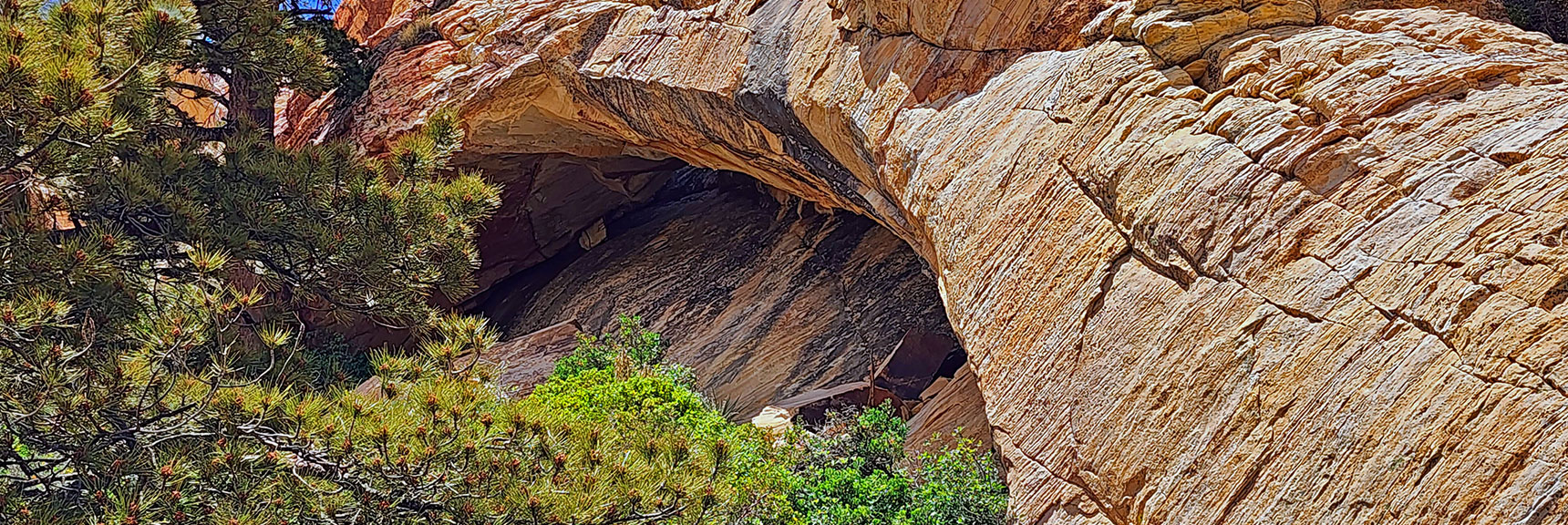 Little Zion Arch Formation | Little Zion | Rainbow Mountain Wilderness, Nevada