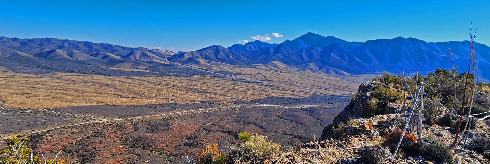 Arrival on Landmark Bluff Summit! Will Make a 360-Degree View. Potosi Mt. | Landmark Bluff Summit | Lovell Canyon, Nevada