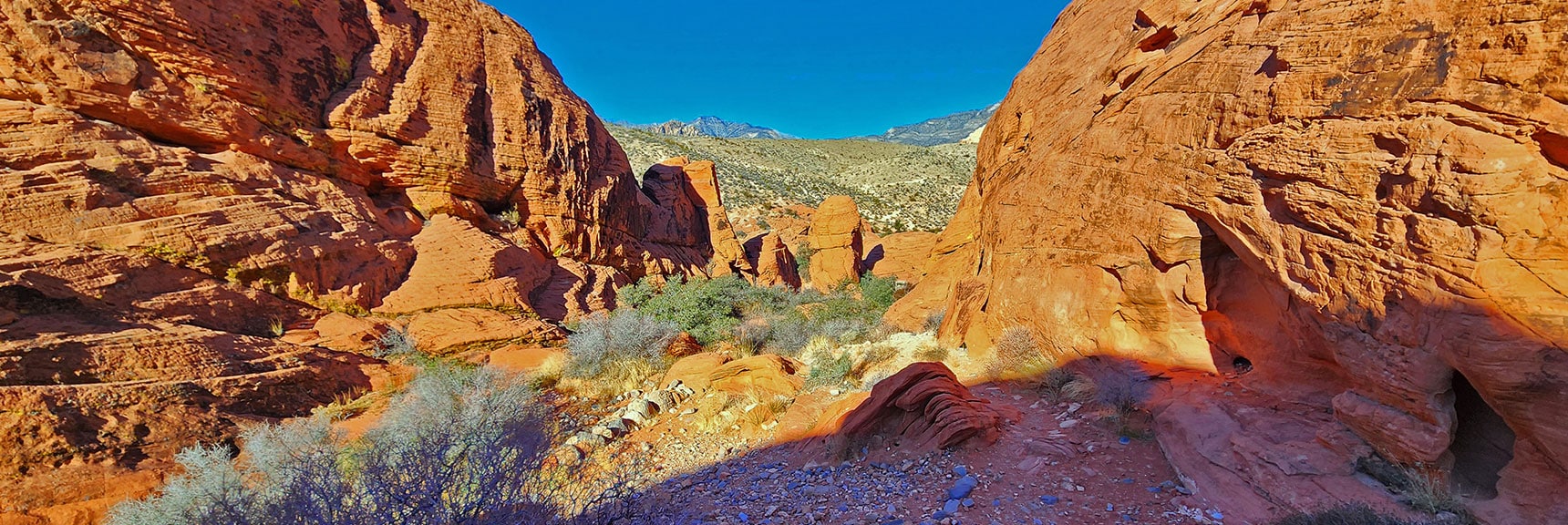 Descending into Wash, Crossing, Continuing North of Grand Circle Loop Trail | 3 Basin Circuit | Calico Basin, Brownstone Basin, Red Rock Canyon, Nevada