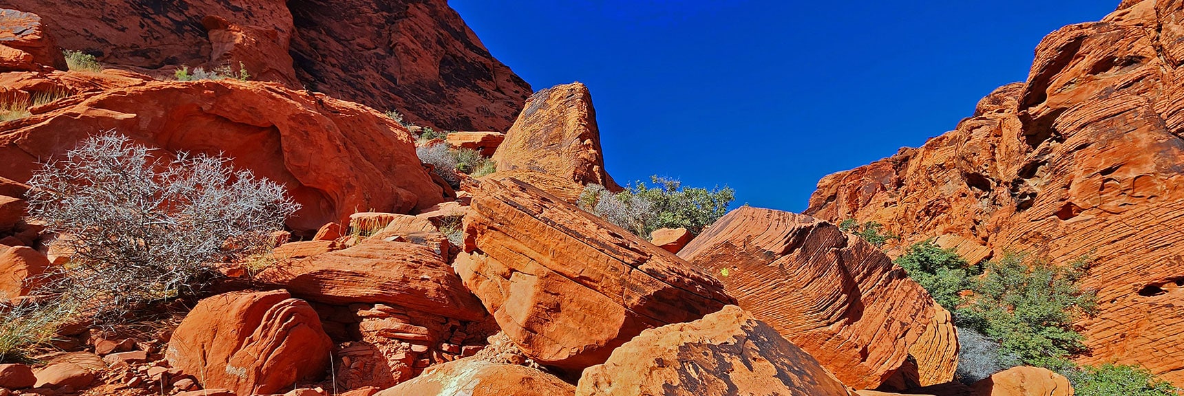 Continue Weaving Through Boulders. Mostly a Walk Up Natural Stairways. Some Rock Scrambling. | Lower Calico Hills Loop | Calico Basin & Red Rock Canyon, Nevada