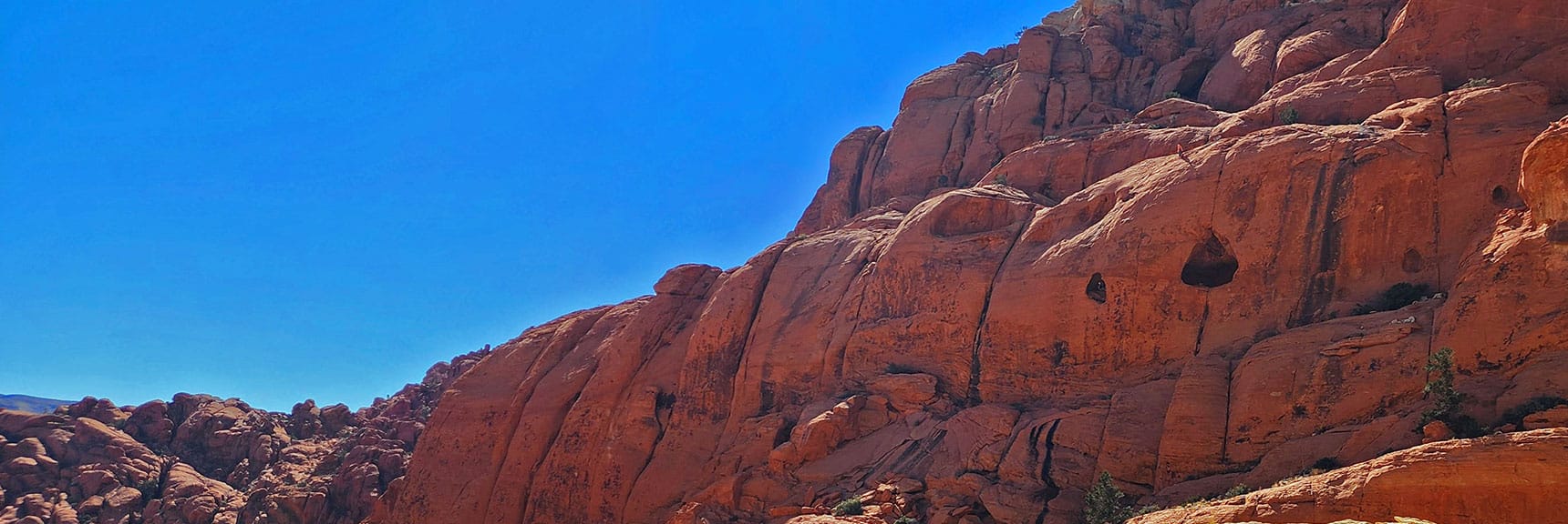 Can You See the Rock Climbers on the Cliffs Ahead? | Pink Goblin Loop | Calico Basin, Nevada